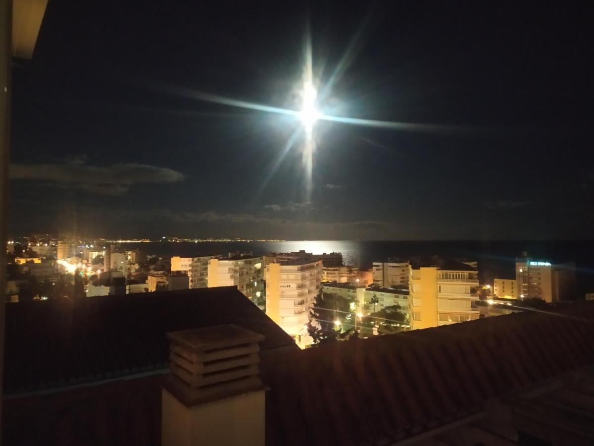 Carihuela La Luna Sun & Beach Apartment Torremolinos Ngoại thất bức ảnh